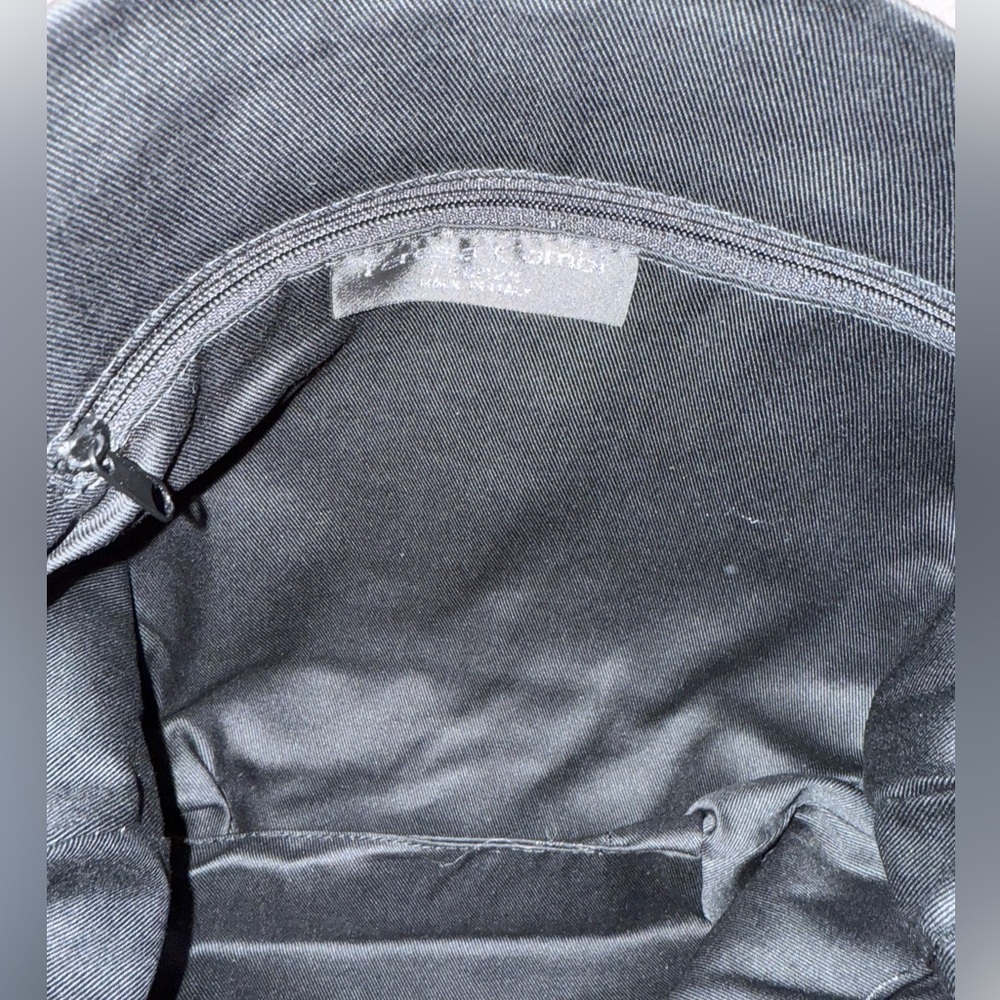 Italian Made Textured Handbag - Picture 4 of 4